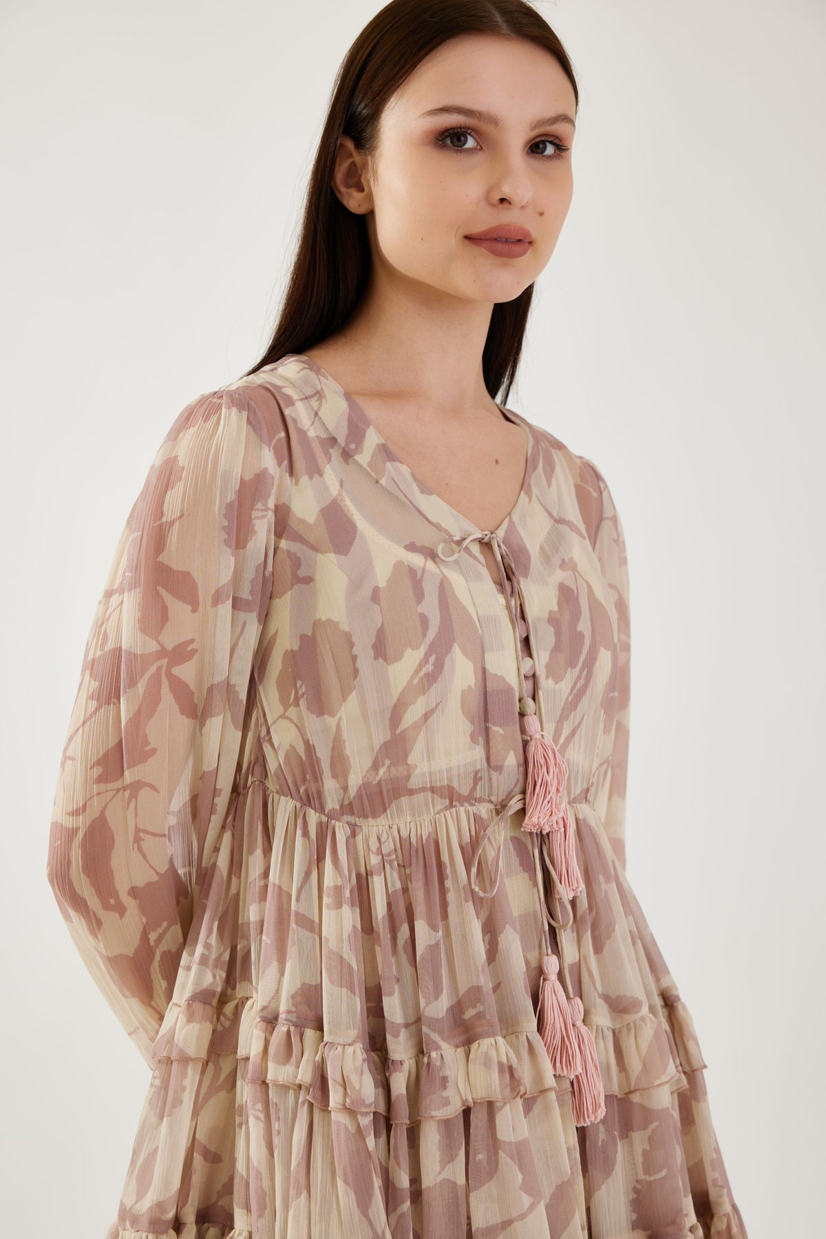 CREAM AND ROSE PINK FLORAL SHORT CAPE