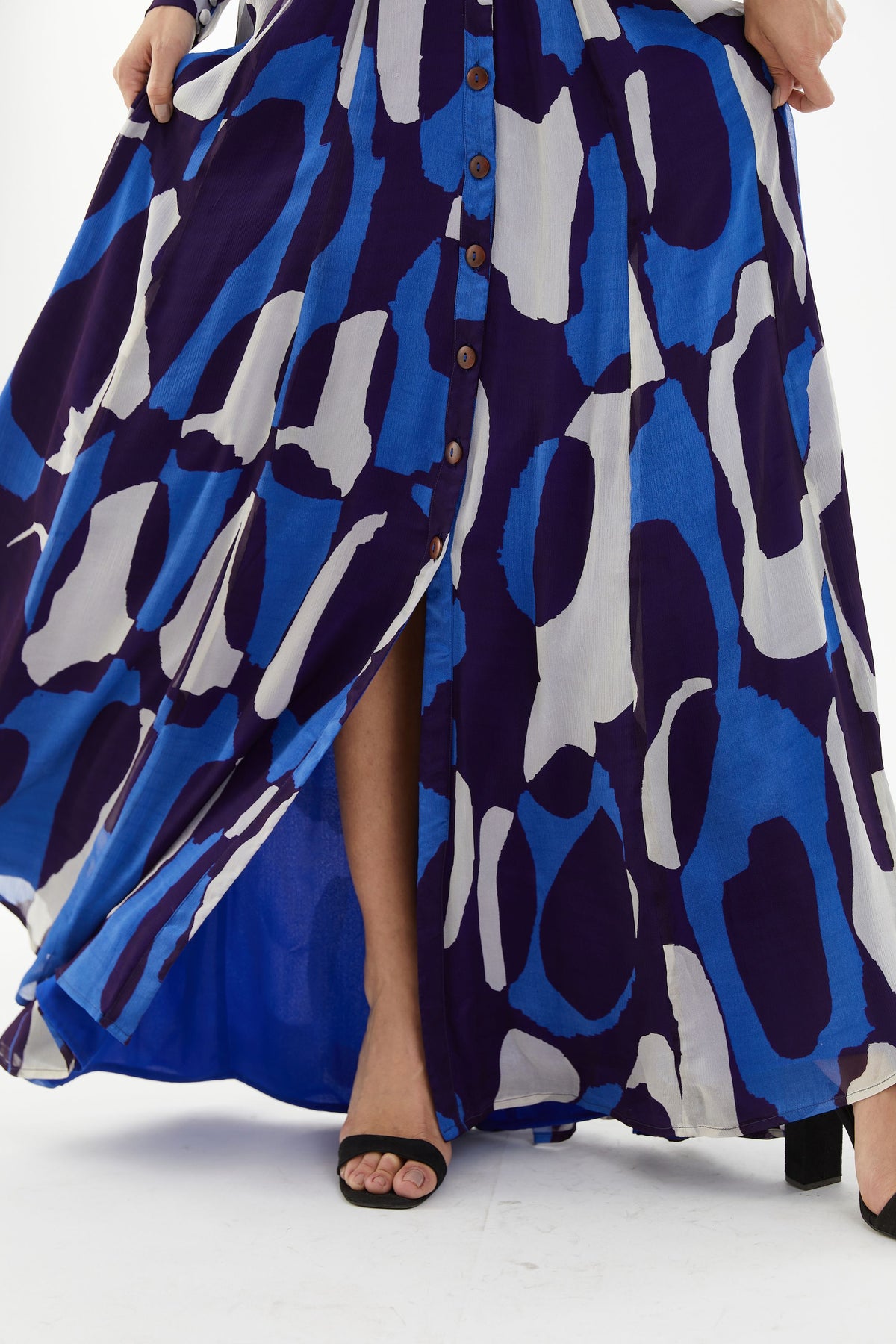 BLUE AND WHITE ABSTRACT LONG SHIRT DRESS