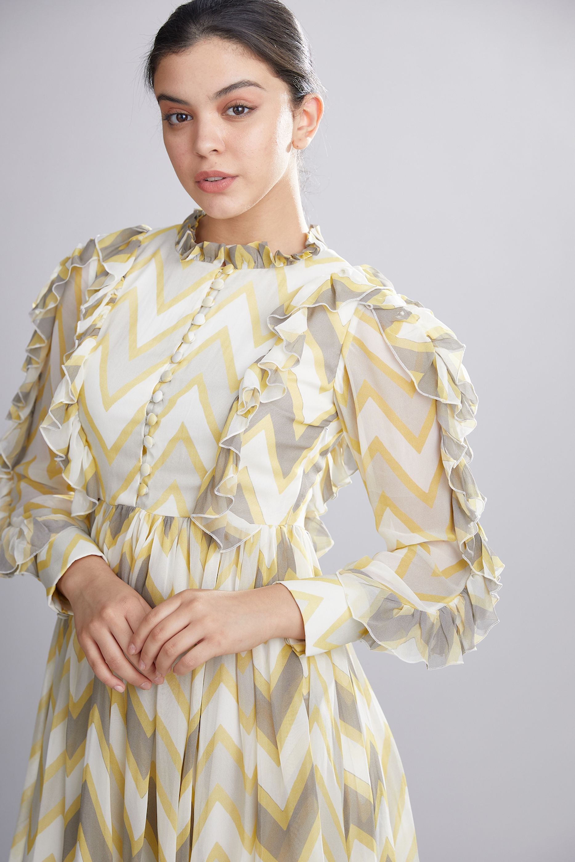 GREY YELLOW AND CREAM ZIG ZAG FRILL SHORT DRESS – ShopKoai GREY YELLOW AND CREAM ZIG ZAG FRILL SHORT DRESS – ShopKoai