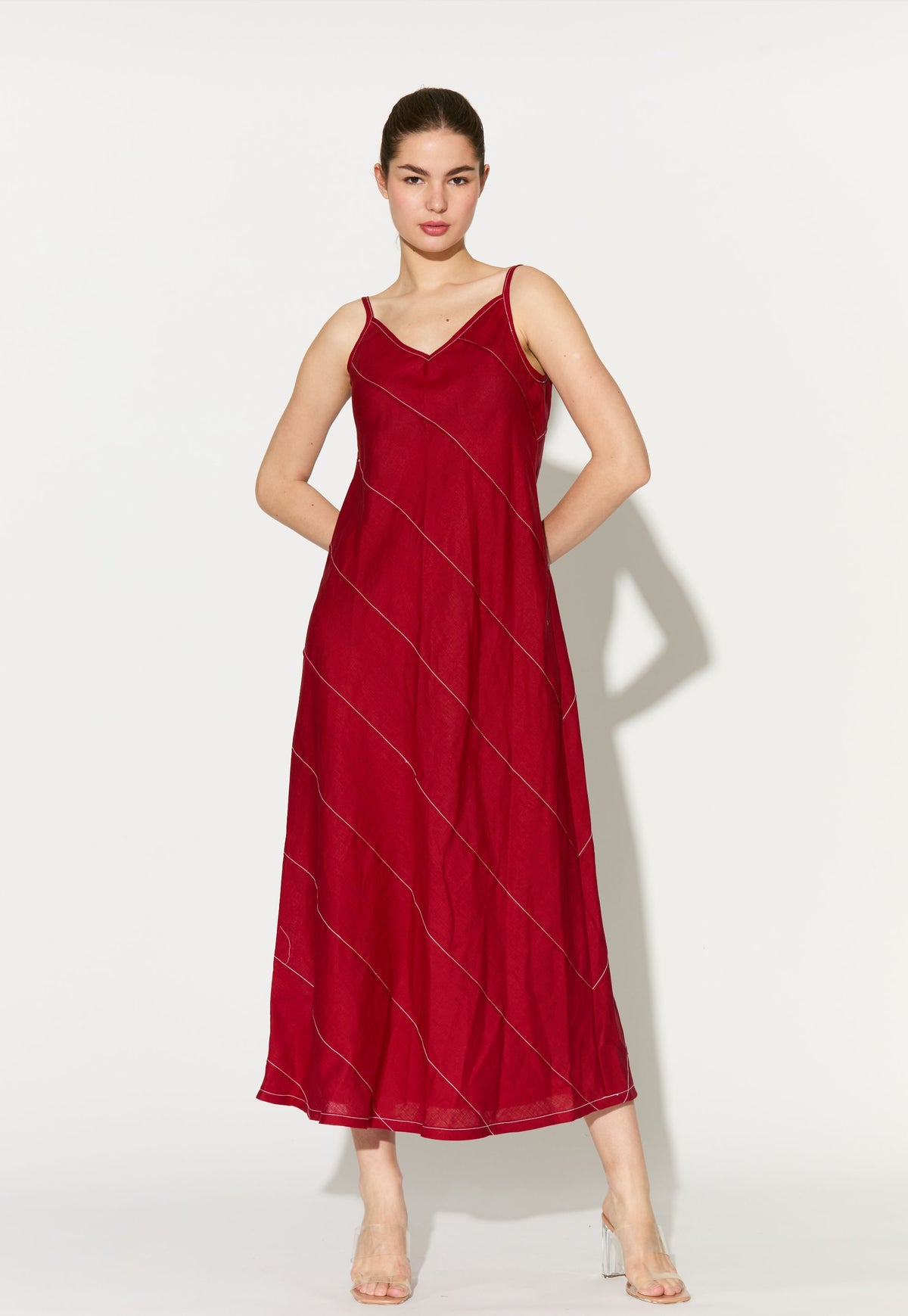 RED SLEEVELESS LONG DRESS