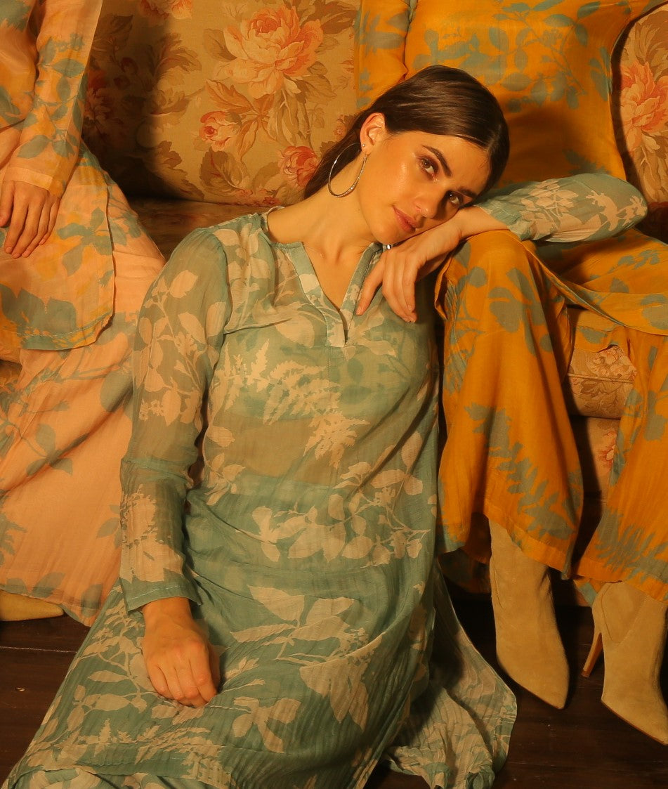 BLUE AND WHITE FLORAL KURTA