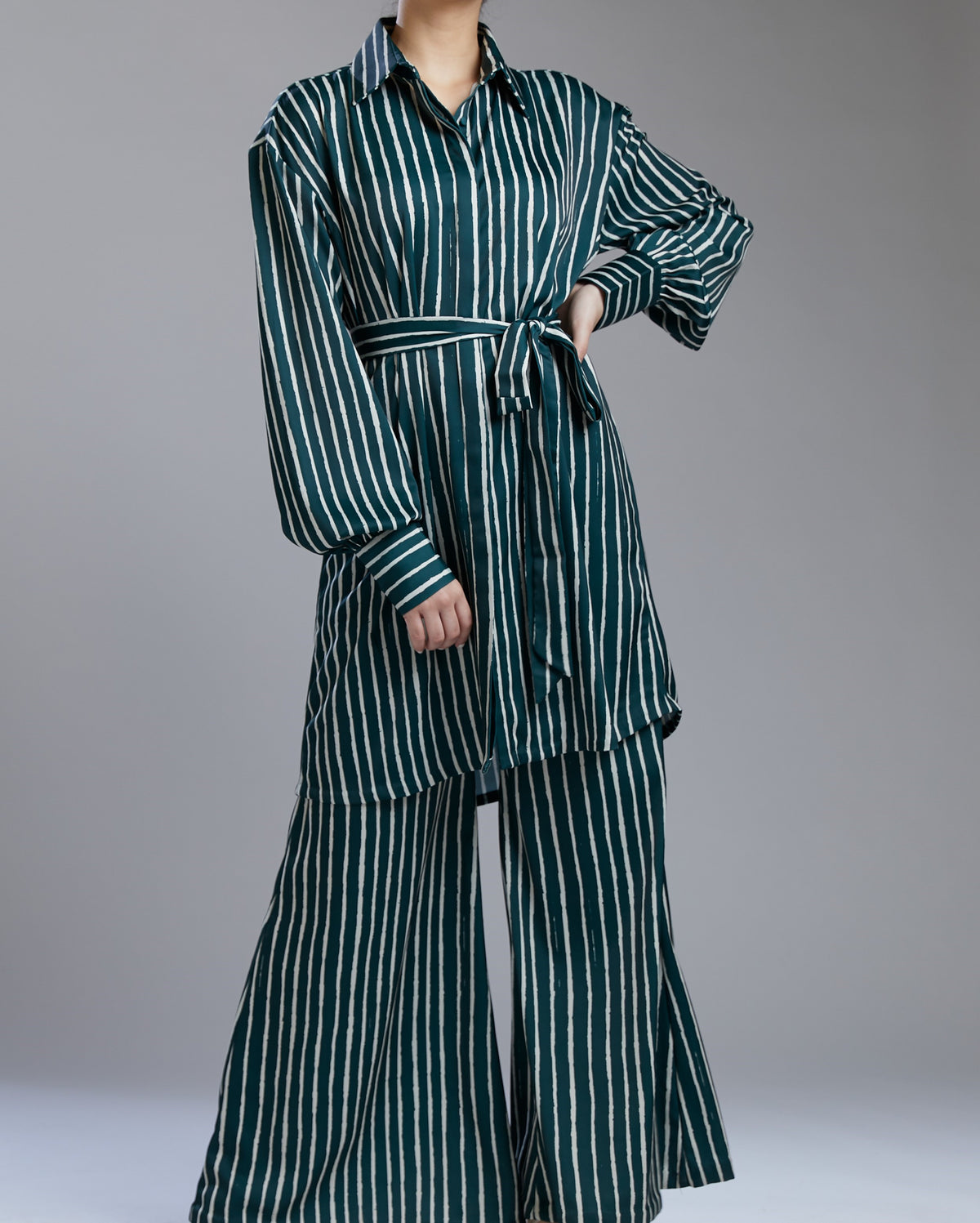 DARK GREEN AND WHITE STRIPE PANTS