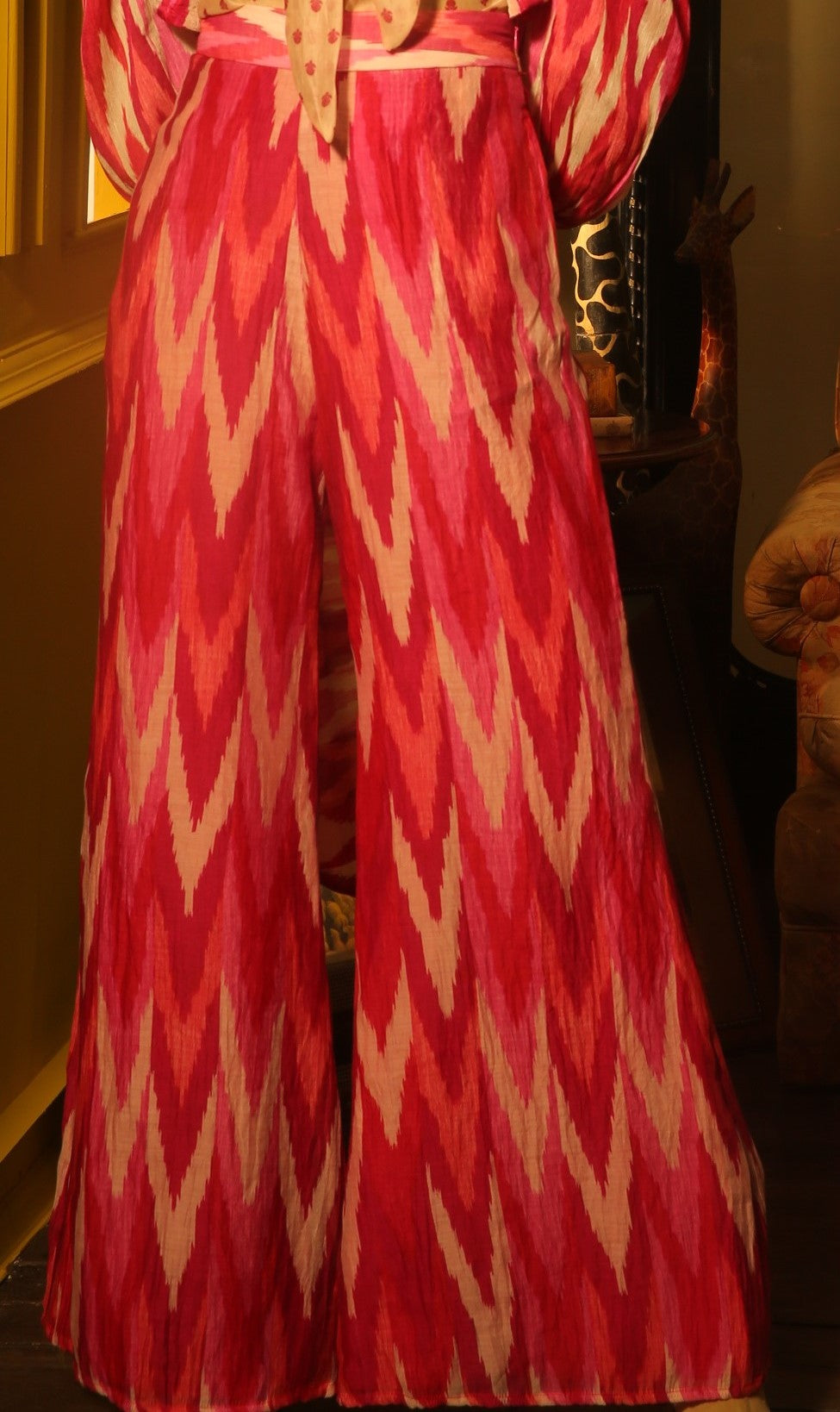 WHITE AND PINK DABU ZIG ZAG PANTS