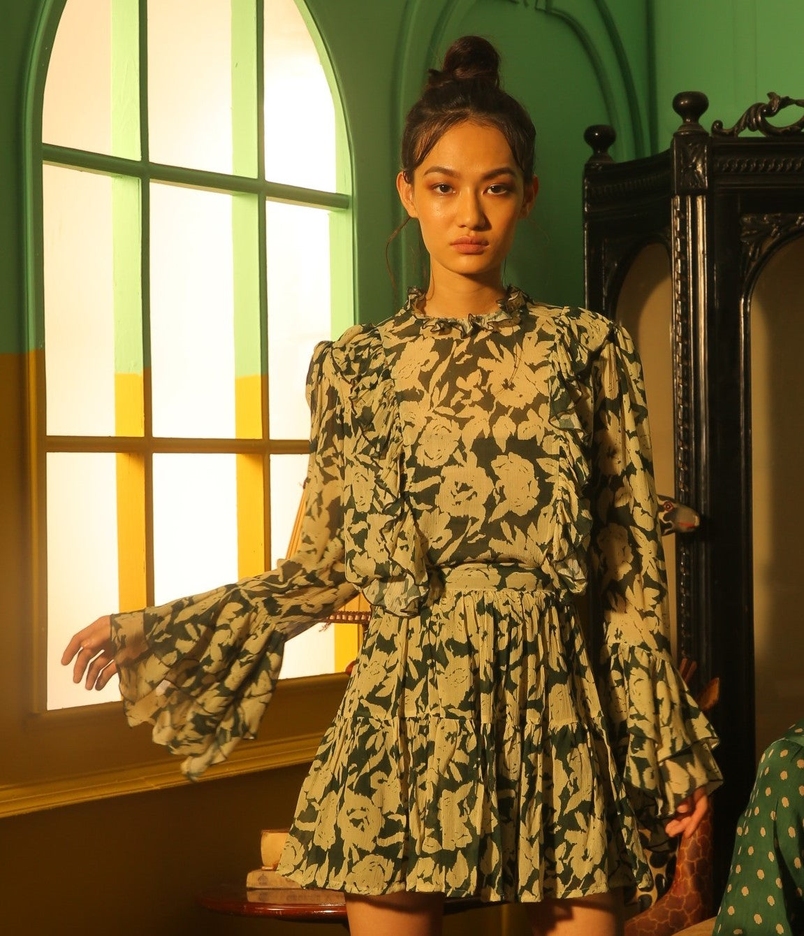 DARK GREEN AND BEIGE FLORAL SKIRT