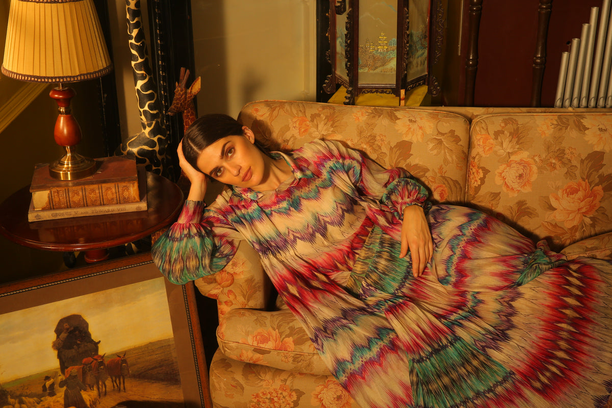 PINK, WHITE AND TURQUOISE SLEEVELESS CAPE