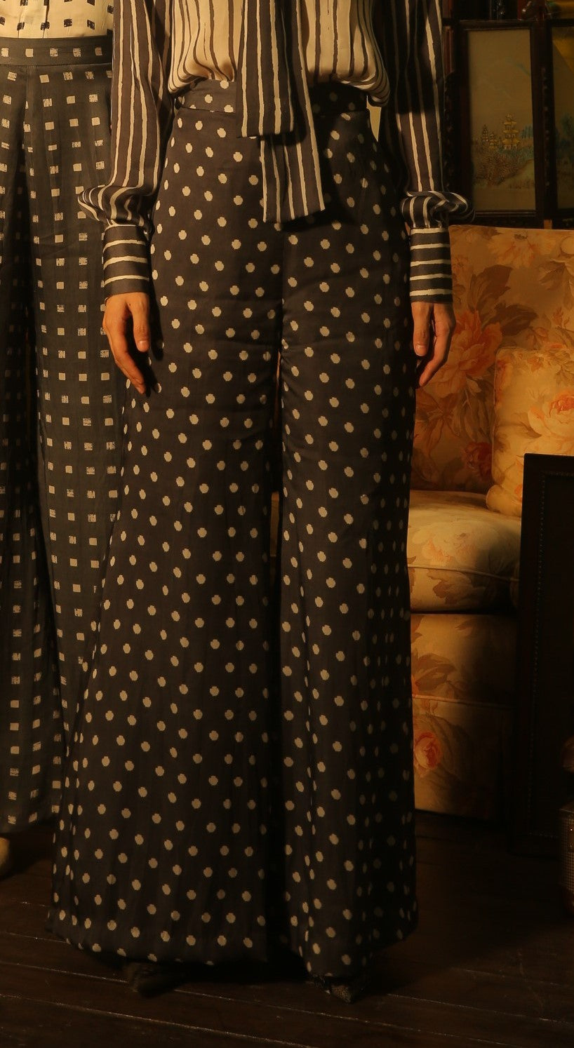 BLACK AND WHITE POLKA DOT PANTS