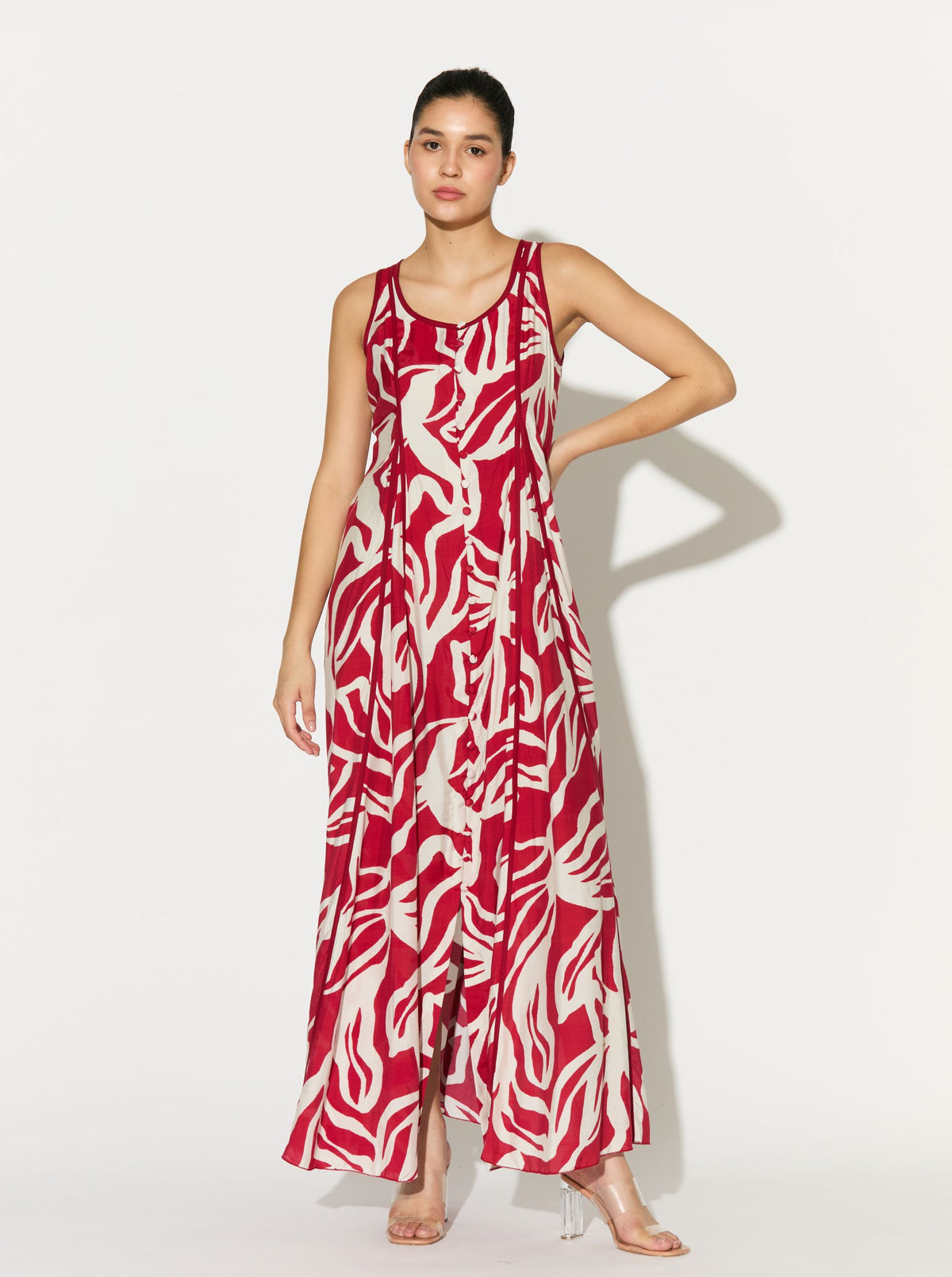 RED AND WHITE FLORAL SLEEVELESS LONG DRESS