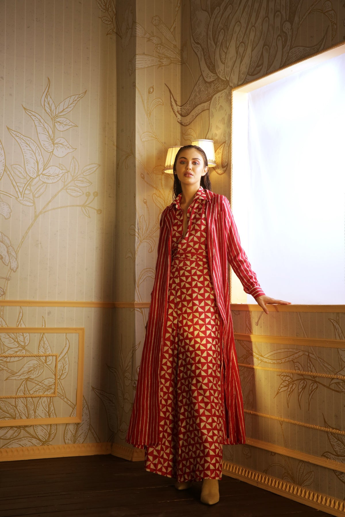 RED AND WHITE DABU SHIRT