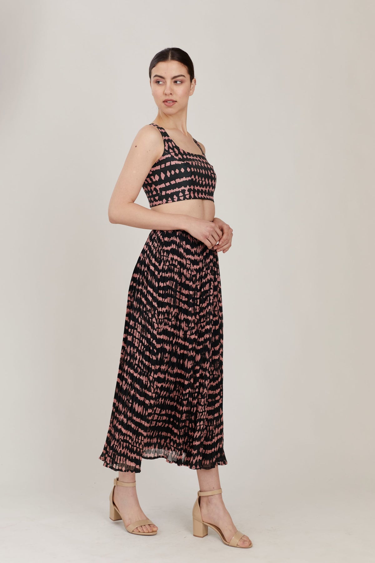 DARK GREEN AND PINK ABSTRACT PLEATED SKIRT