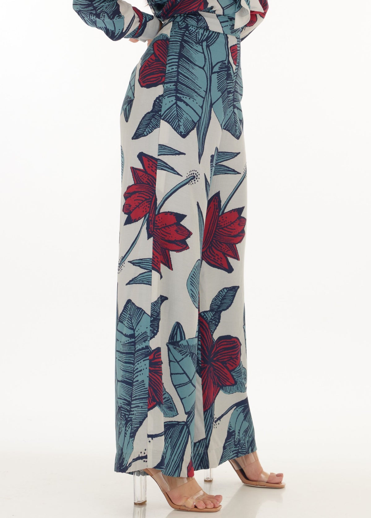 WHITE, BLUE & RED FLORAL PANTS