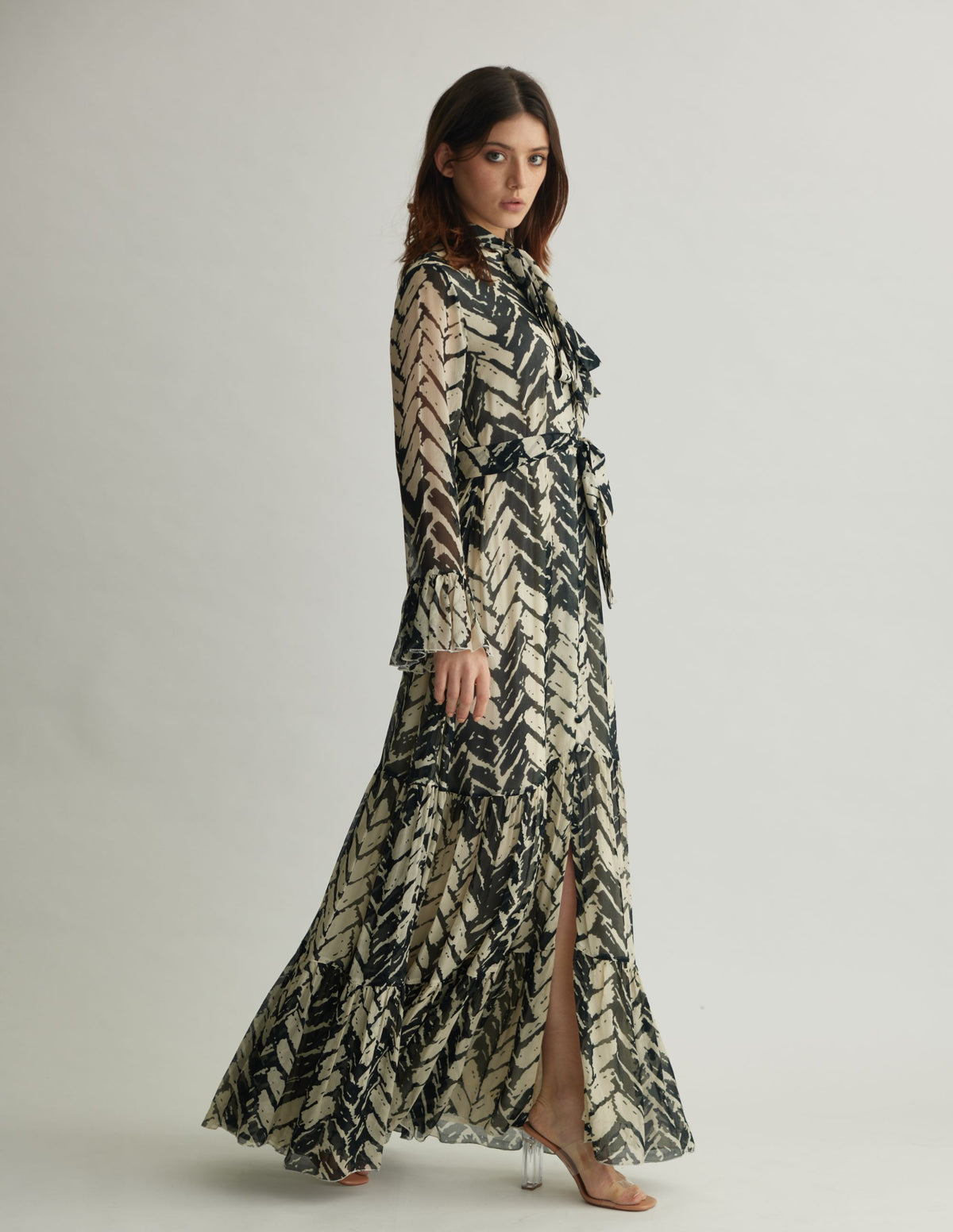 WHITE AND BLACK CHEVRON PRINT LONG DRESS ShopKoai WHITE AND BLACK CHEVRON PRINT LONG DRESS ShopKoai
