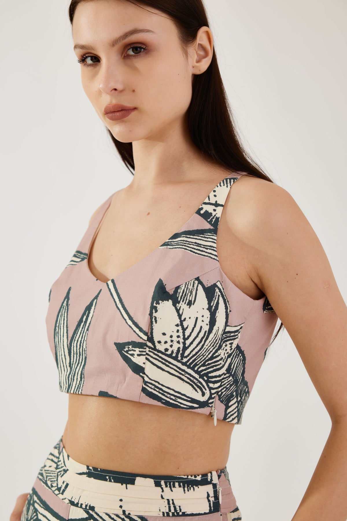 PINK AND WHITE FLORAL BUSTIER – ShopKoai